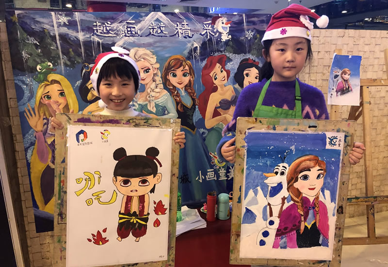 保利国际影城携手小画童美术2019圣诞狂欢“越画越精彩”活动